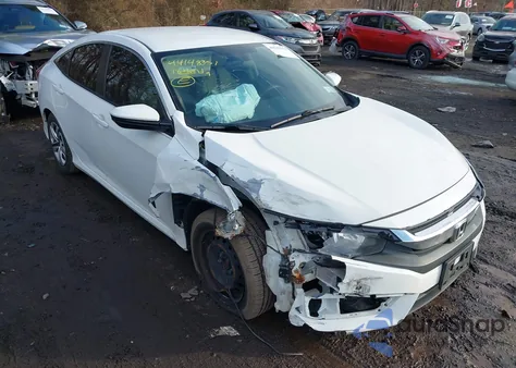 2018 Honda Civic Lx z USA, uszkodzony, nr VIN 2HGFC2F58JH546981